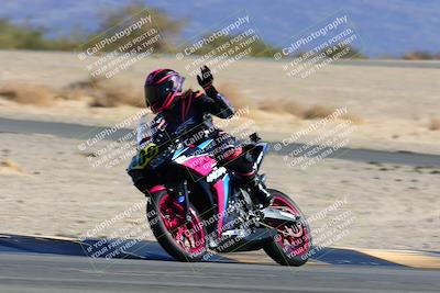 media/Jan-08-2022-SoCal Trackdays (Sat) [[1ec2777125]]/Turn 4 (1145am)/